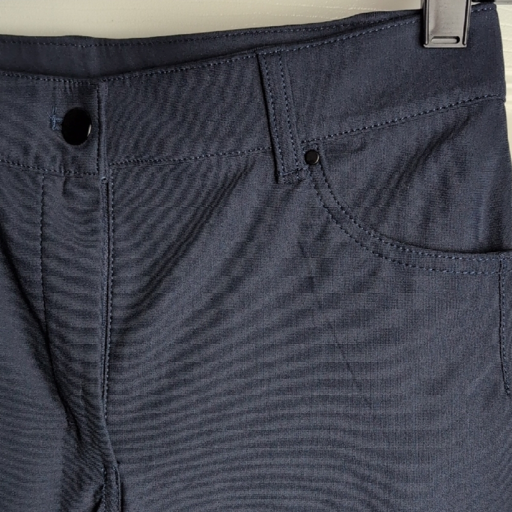 Lululemon Navy Straight Leg City Sleek 5 Pocket Wide-Leg Pant sz 6 fits like a 4 - Picture 6 of 13